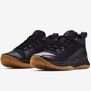 🆕 Under Armour GS 3Z5 Basketball Shoes Black Youth Size 5Y Item 3023530-003